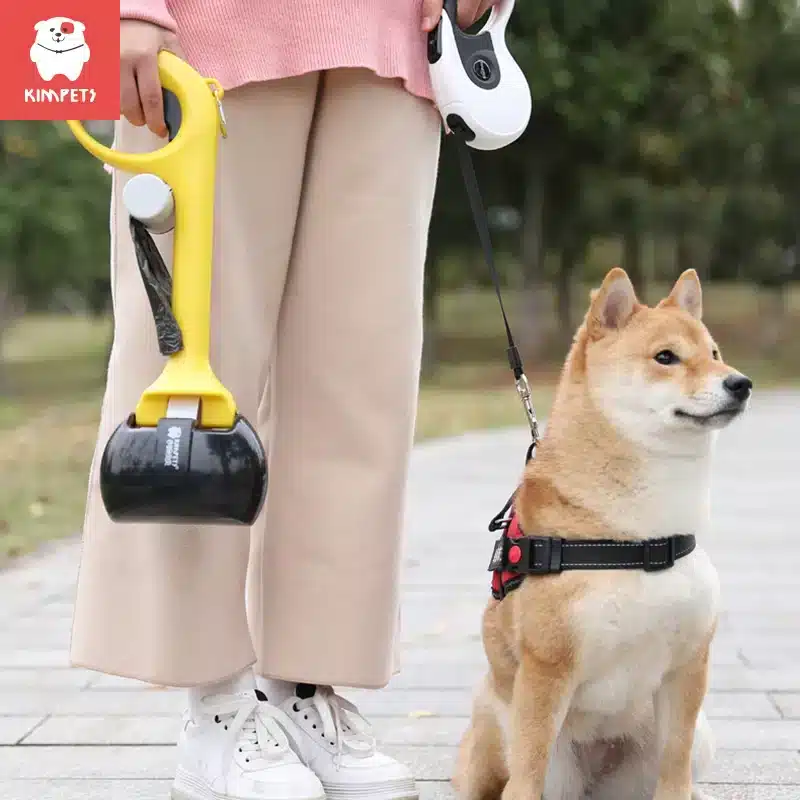 H51f9e50a3acd4d90b0e807aee898c395E.webp Coletor de cocô portátil para cães e gatos com dispenser para sacos plásticos - Imagem 2